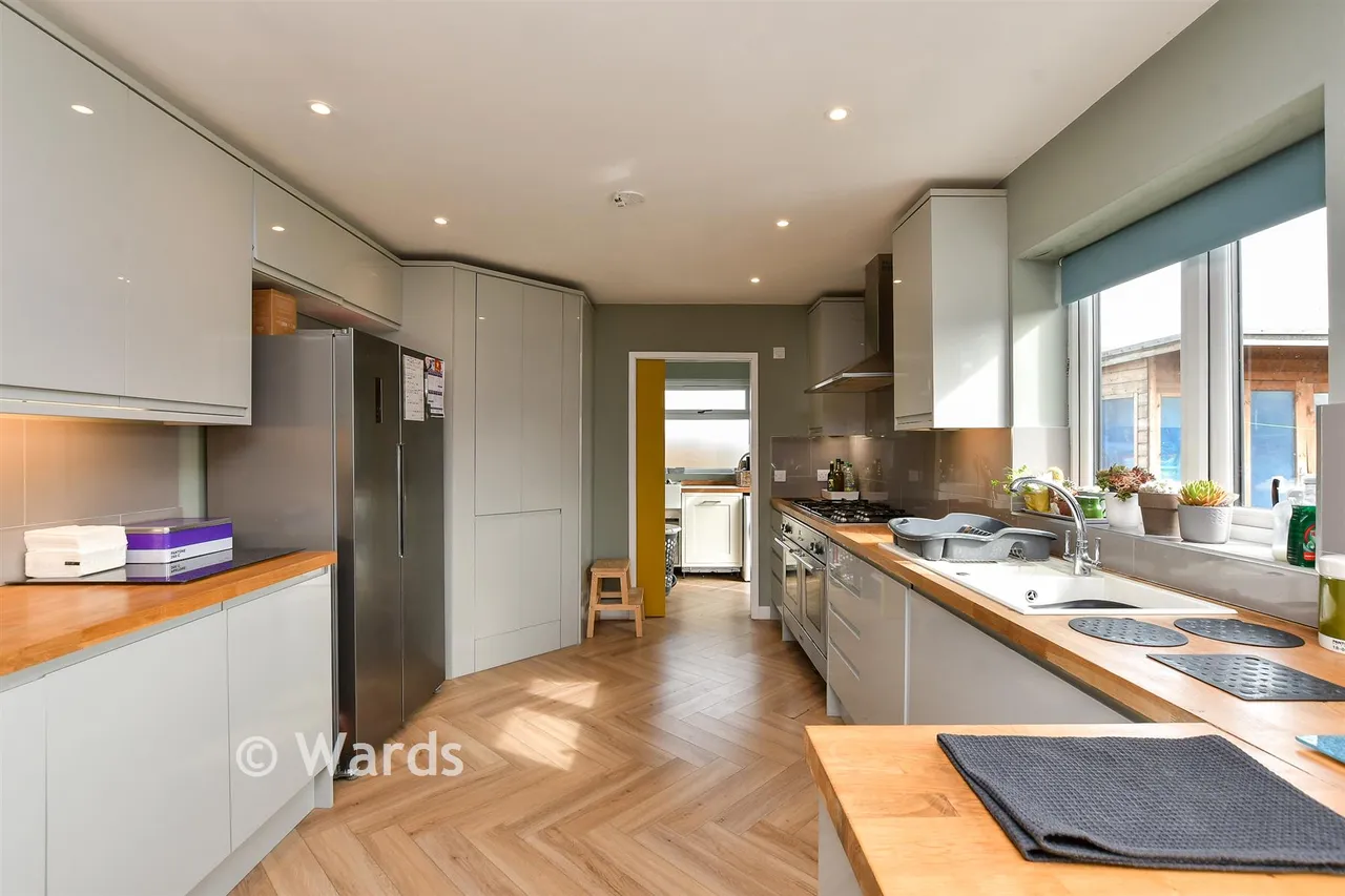 Epple Bay Avenue, Birchington, CT7, photo 19