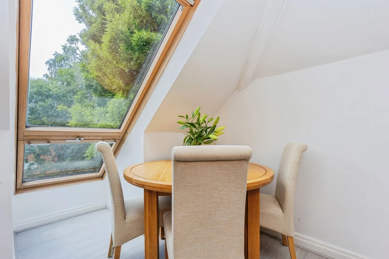 Edge Lane, Chorlton, Manchester, M21, photo 4