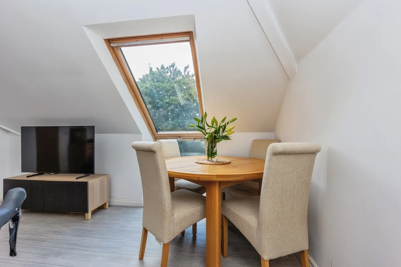 Edge Lane, Chorlton, Manchester, M21, photo 3