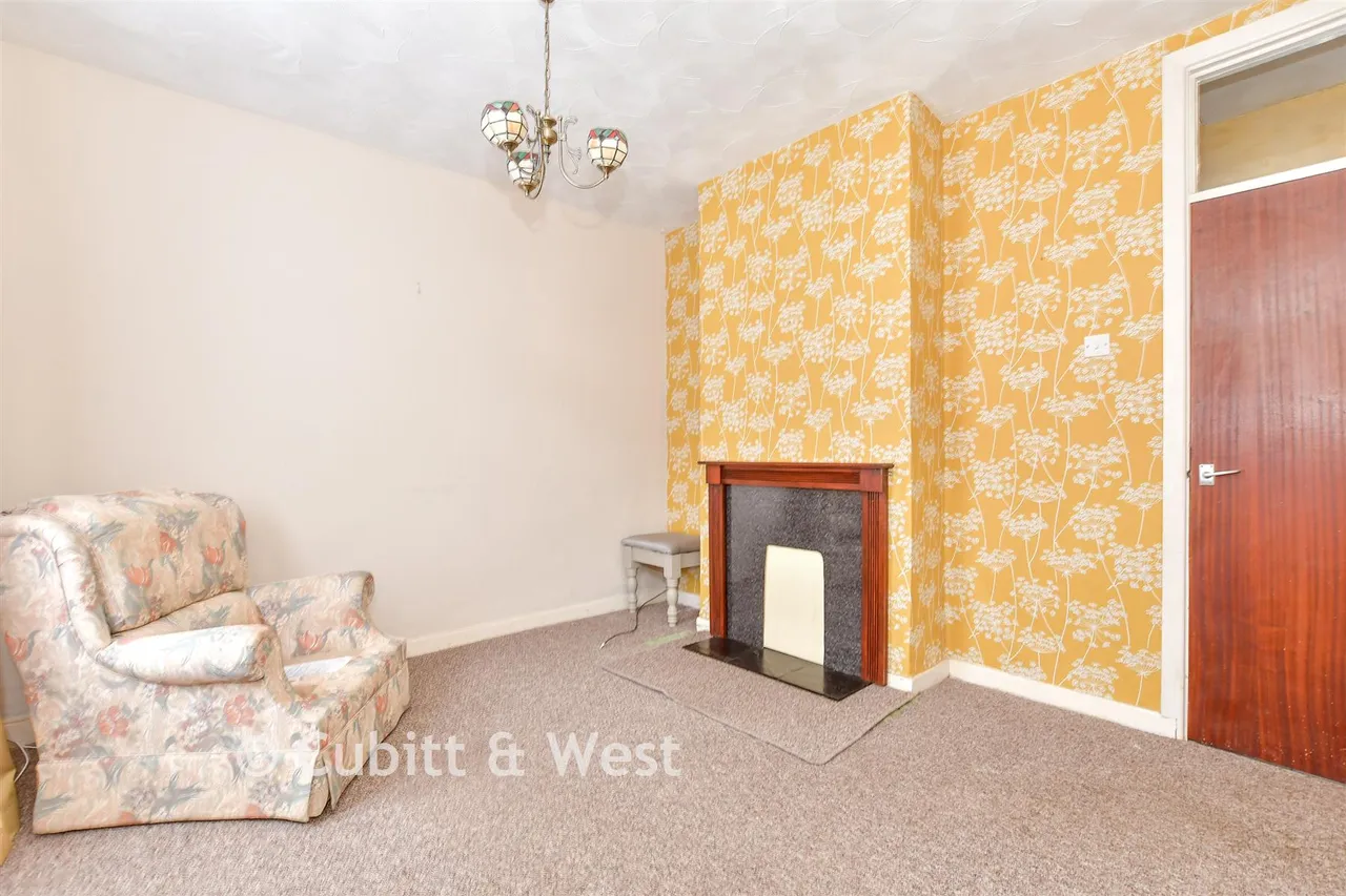 Emsworth Road, Portsmouth, PO2, photo 3