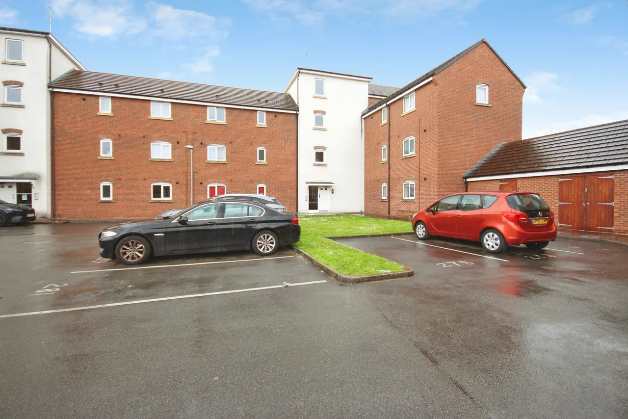1 bed flat for sale, Signals Drive, Coventry, CV3