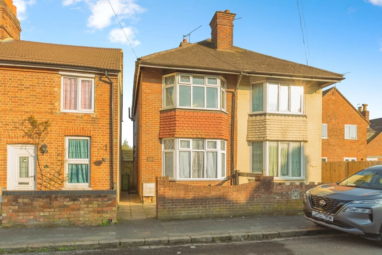 3 bed house for sale — Northern Road, Aylesbury, Buckinghamshire, HP19