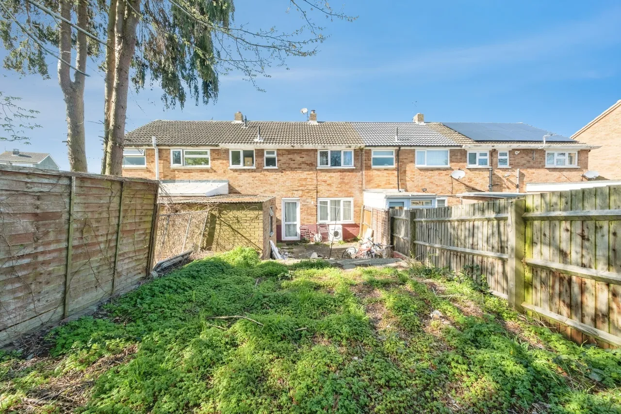 Torre Close, Bletchley, Milton Keynes, Buckinghamshire, MK3, photo 12