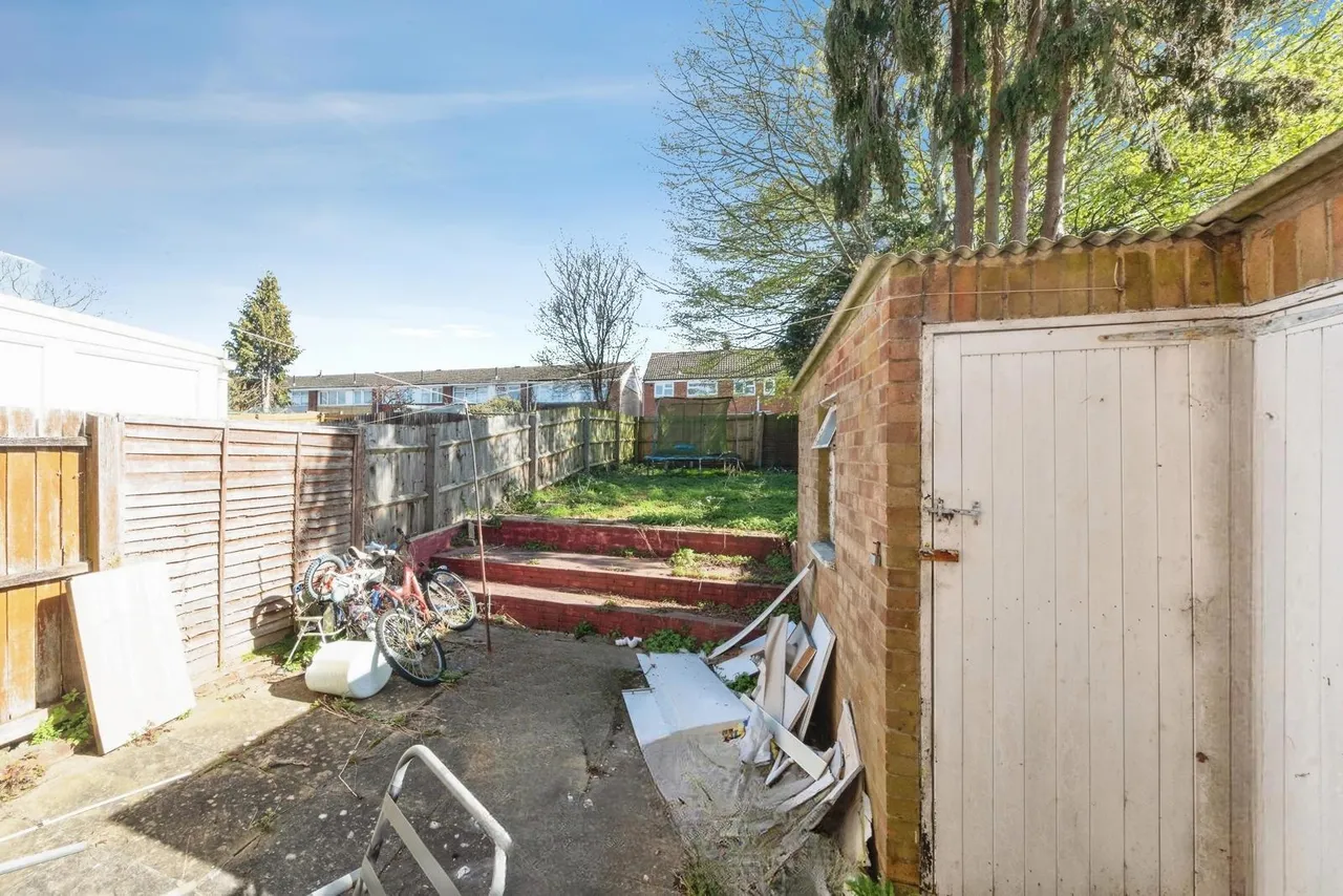 Torre Close, Bletchley, Milton Keynes, Buckinghamshire, MK3, photo 10