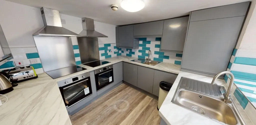 Tachbrook Road, Leamington Spa, photo 2