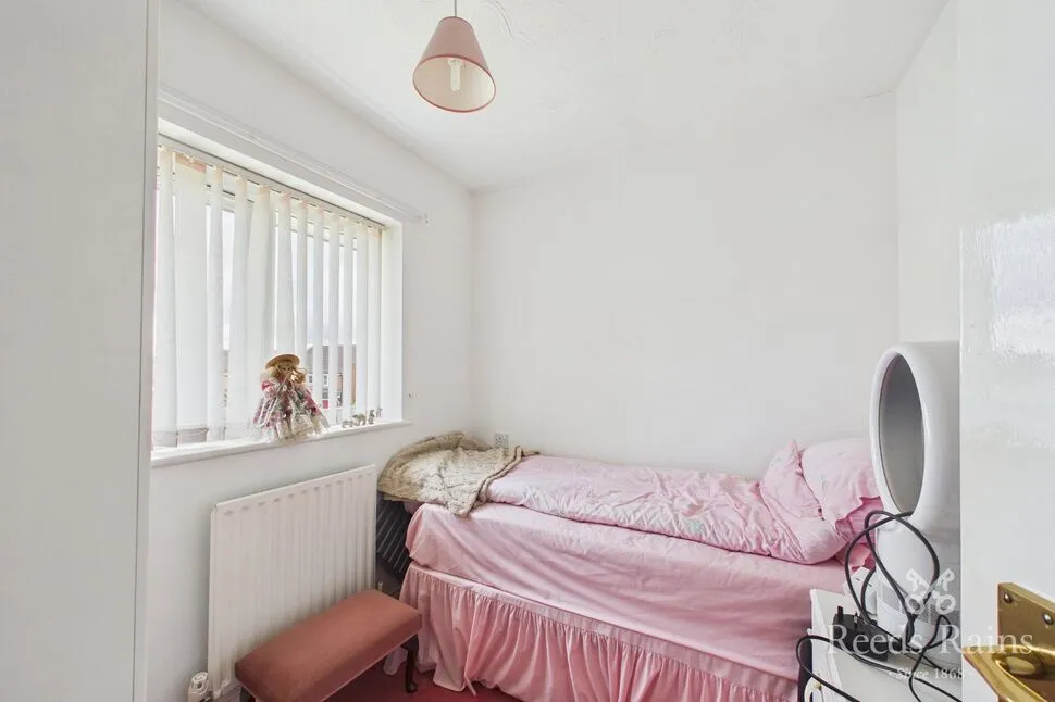 St. Albans Court, Wickersley, S66, photo 7