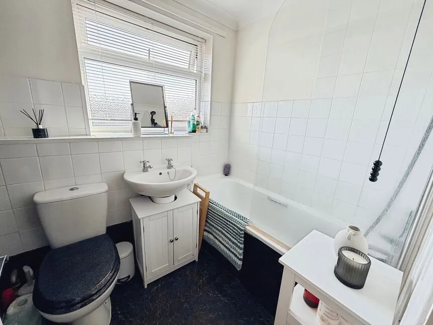 Young Close, Deal, CT14, photo 6