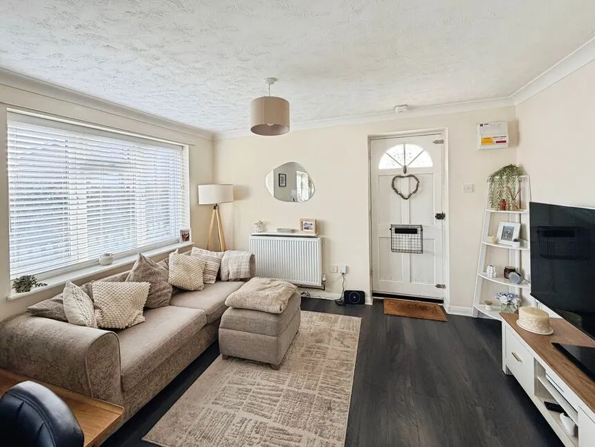 Young Close, Deal, CT14, photo 2