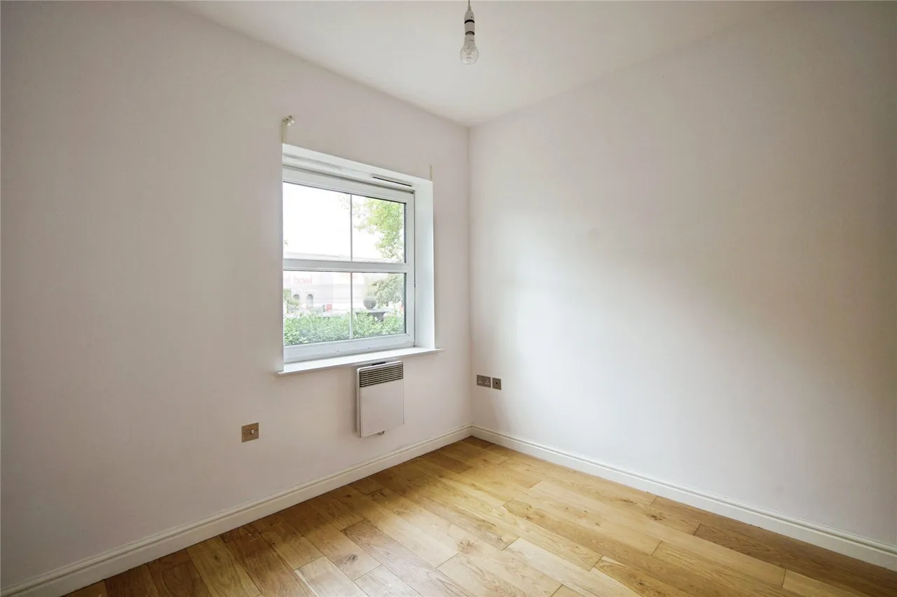 High Road, LONDON, London, N12, photo 10