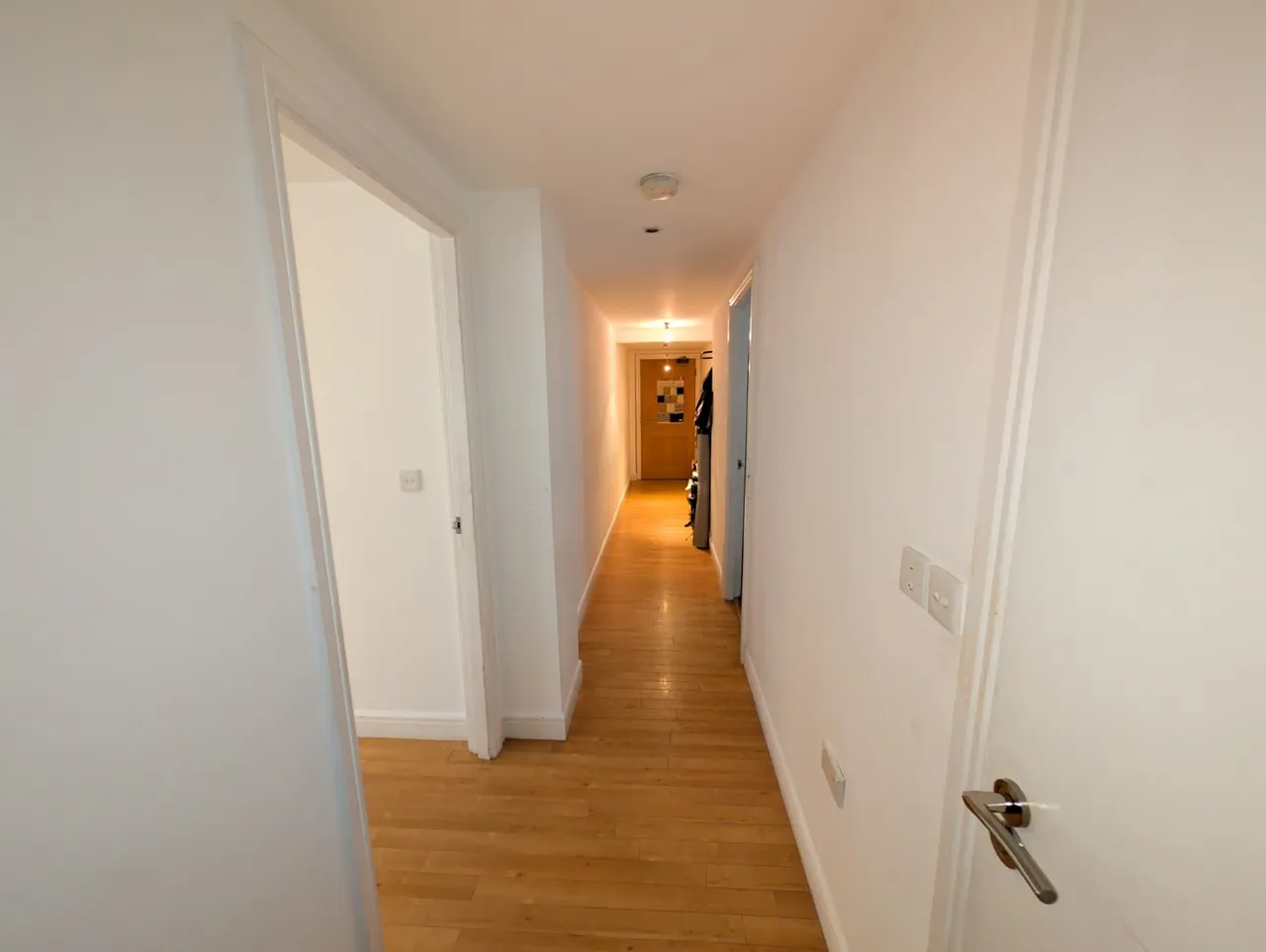 W3, Whitworth Street West, photo 9