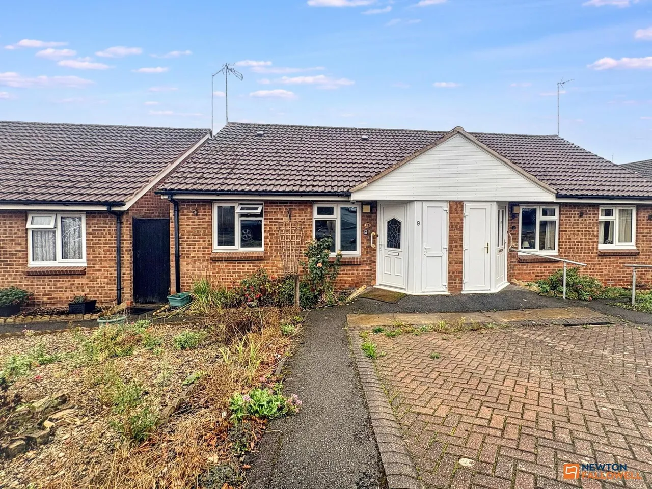 2 bed house for sale, Peggs Grange, Hugglescote, LE67