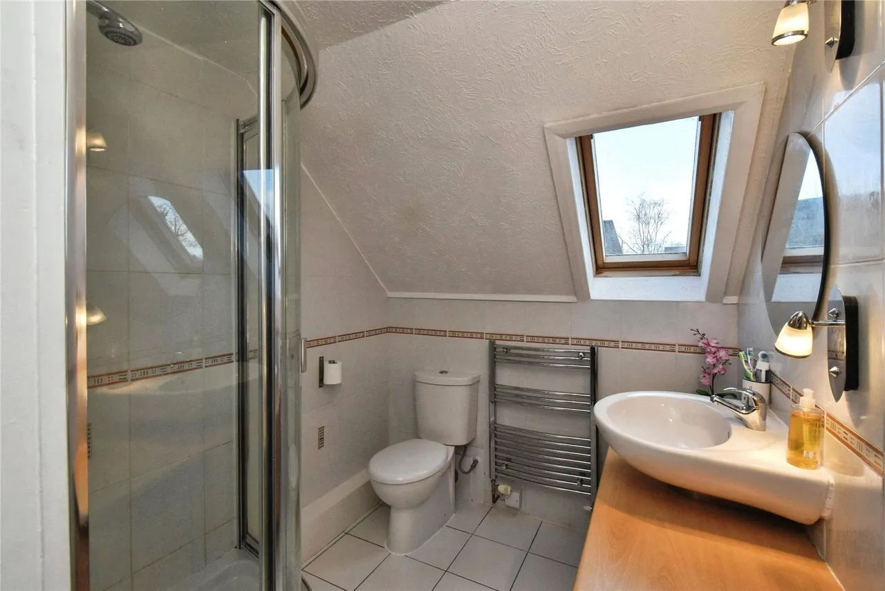 Milo, Llandybie, SA18, photo 20