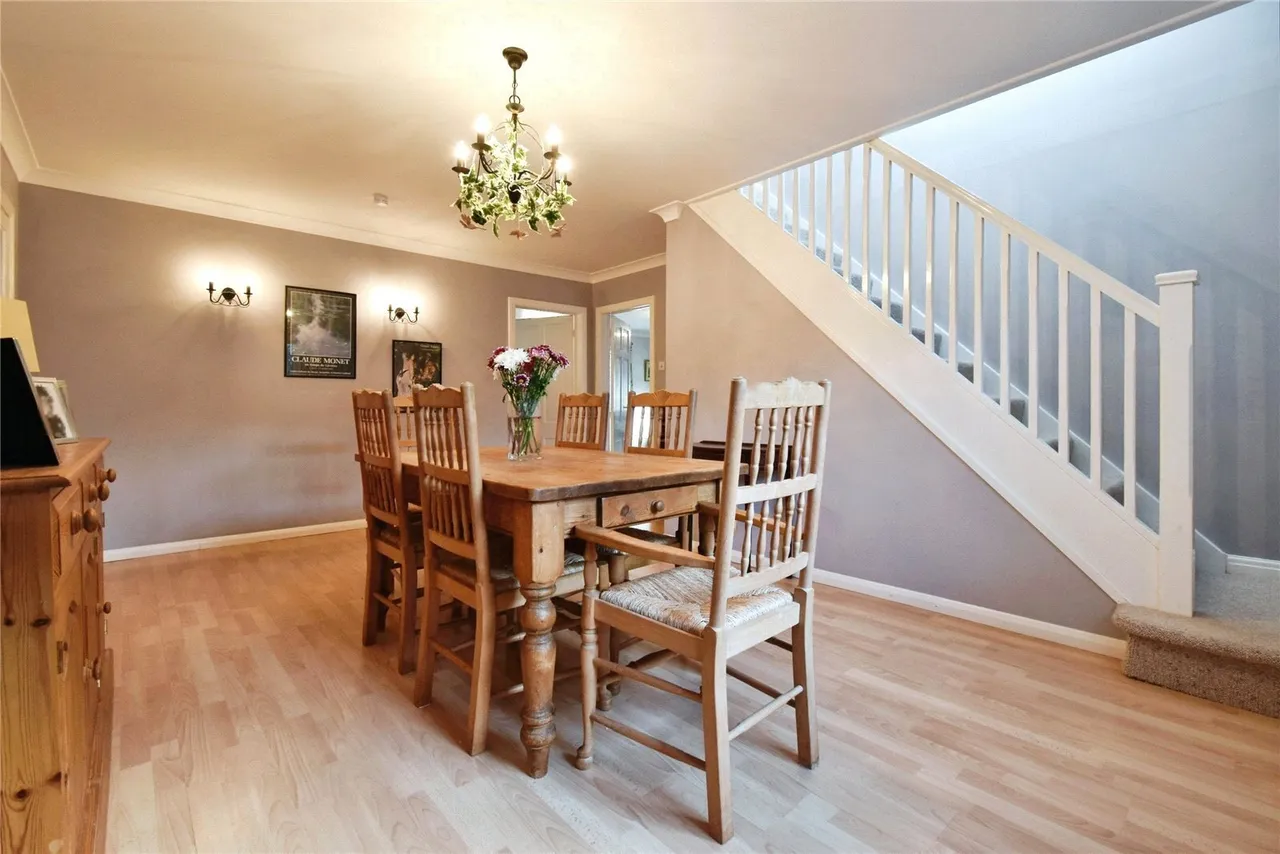 Milo, Llandybie, SA18, photo 9