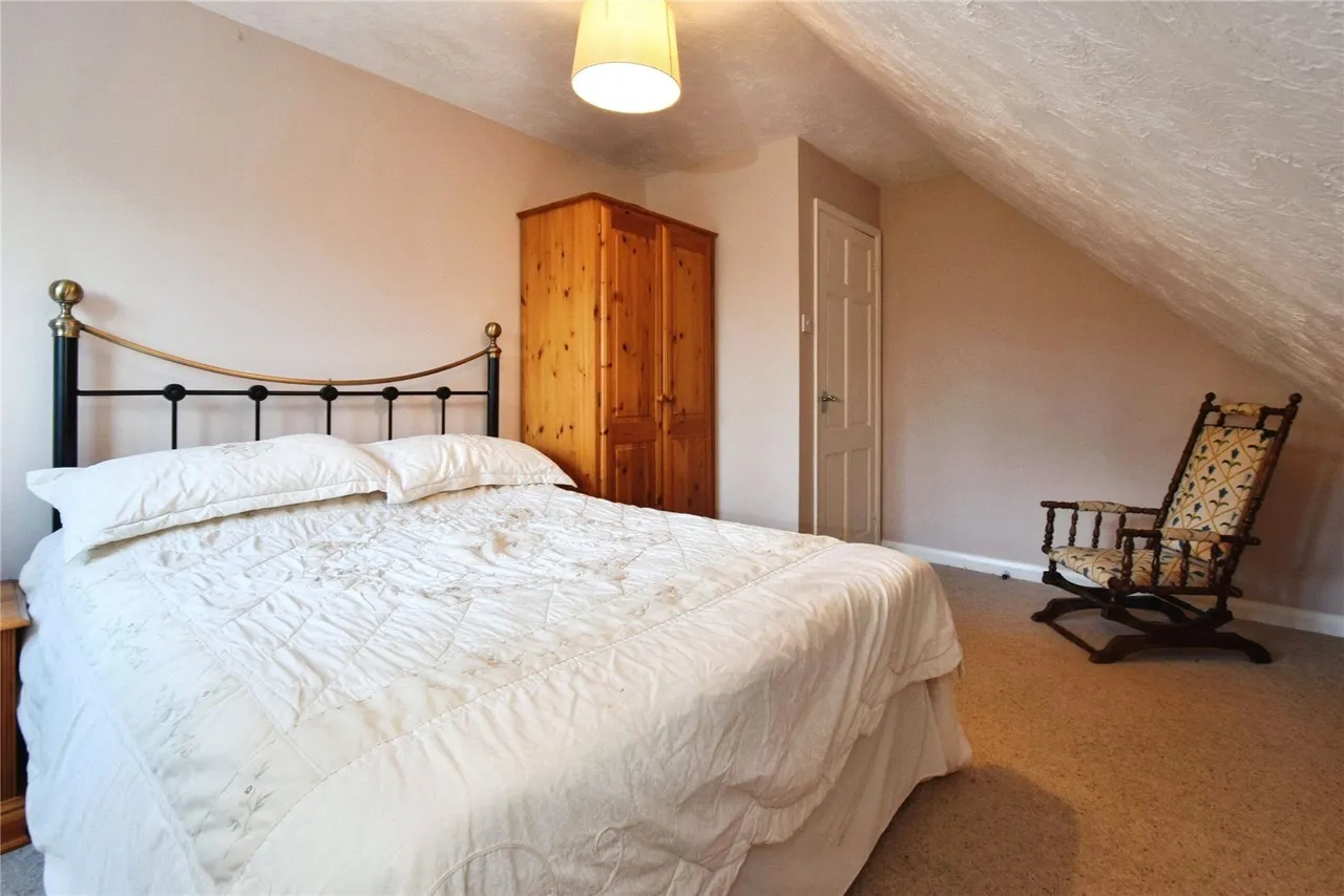 Milo, Llandybie, SA18, photo 17