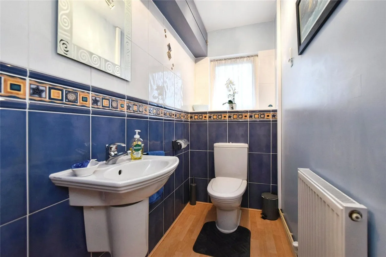 Milo, Llandybie, SA18, photo 21