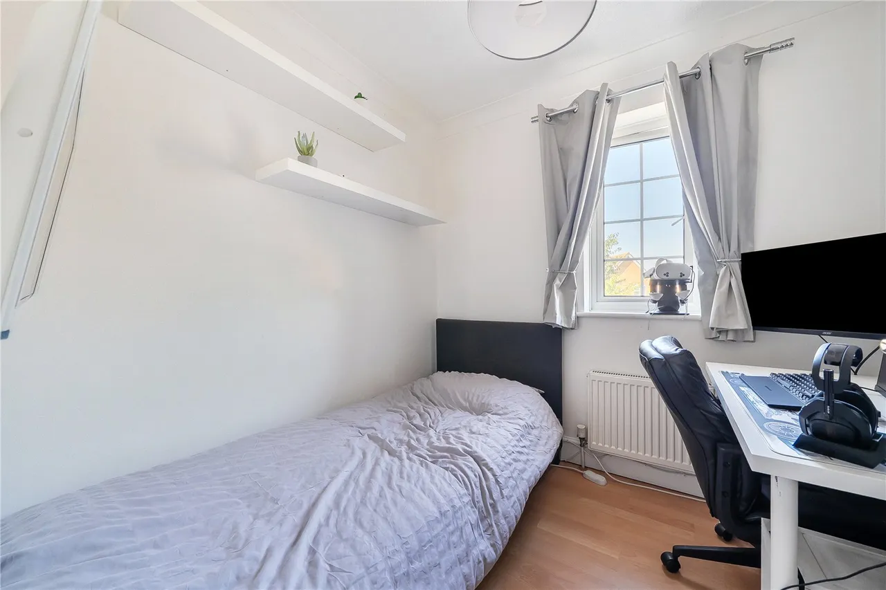 Yeates Drive, Sittingbourne, ME10, photo 12