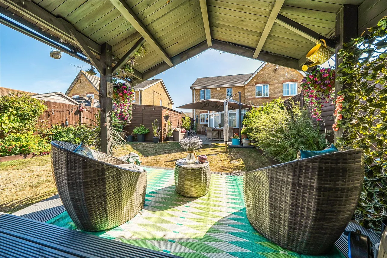 Yeates Drive, Sittingbourne, ME10, photo 17