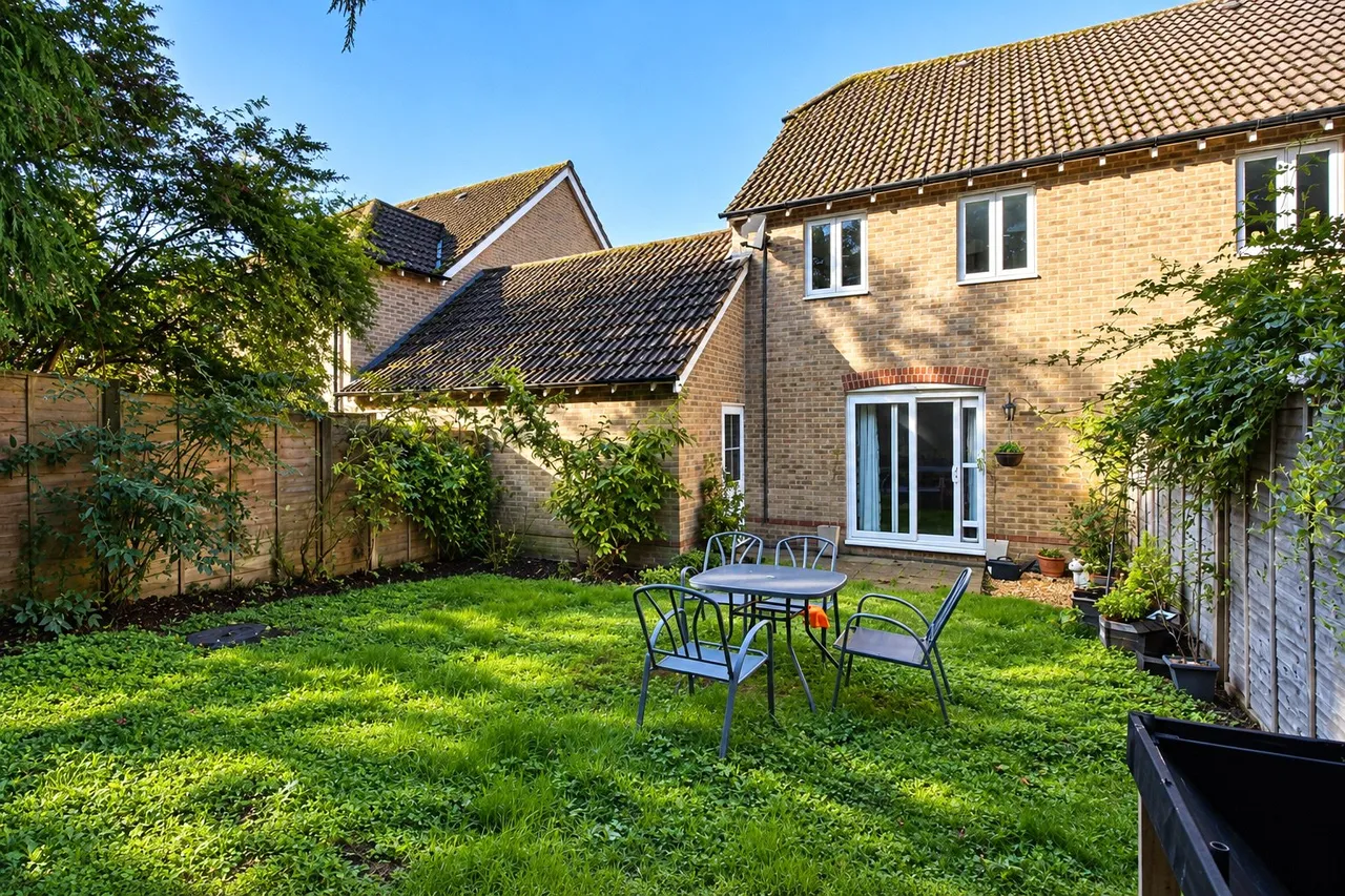 Red Bushes Close, Medstead, GU34, photo 10