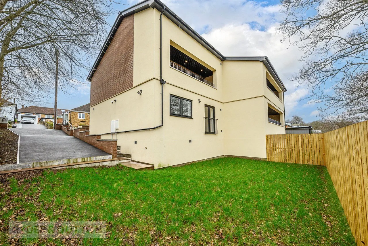 Devon Way, Bailiff Bridge, HD6, photo 2