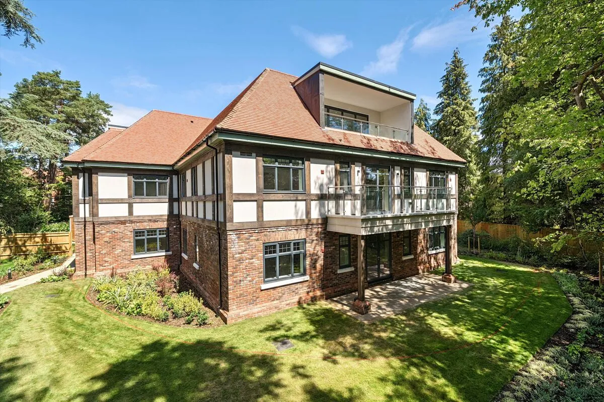 Holly Bank Road, Woking, GU22, photo 9