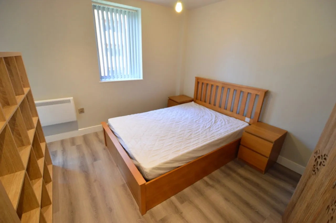 Petersfield Avenue, Slough, SL2, photo 4
