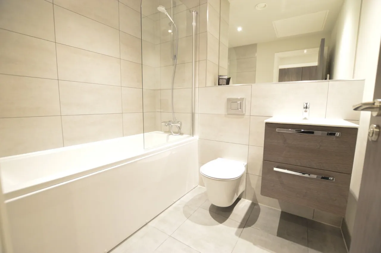 Petersfield Avenue, Slough, SL2, photo 7