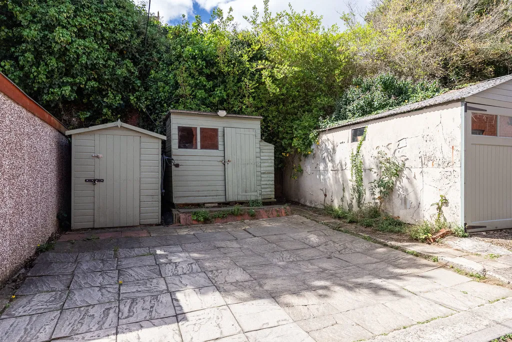 Dene Street Gardens, Dorking, RH4, photo 6
