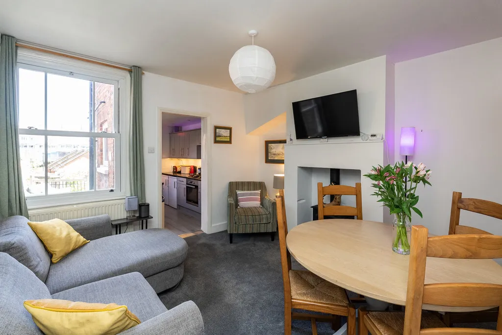 3 bed house for sale, Dene Street Gardens, Dorking, RH4