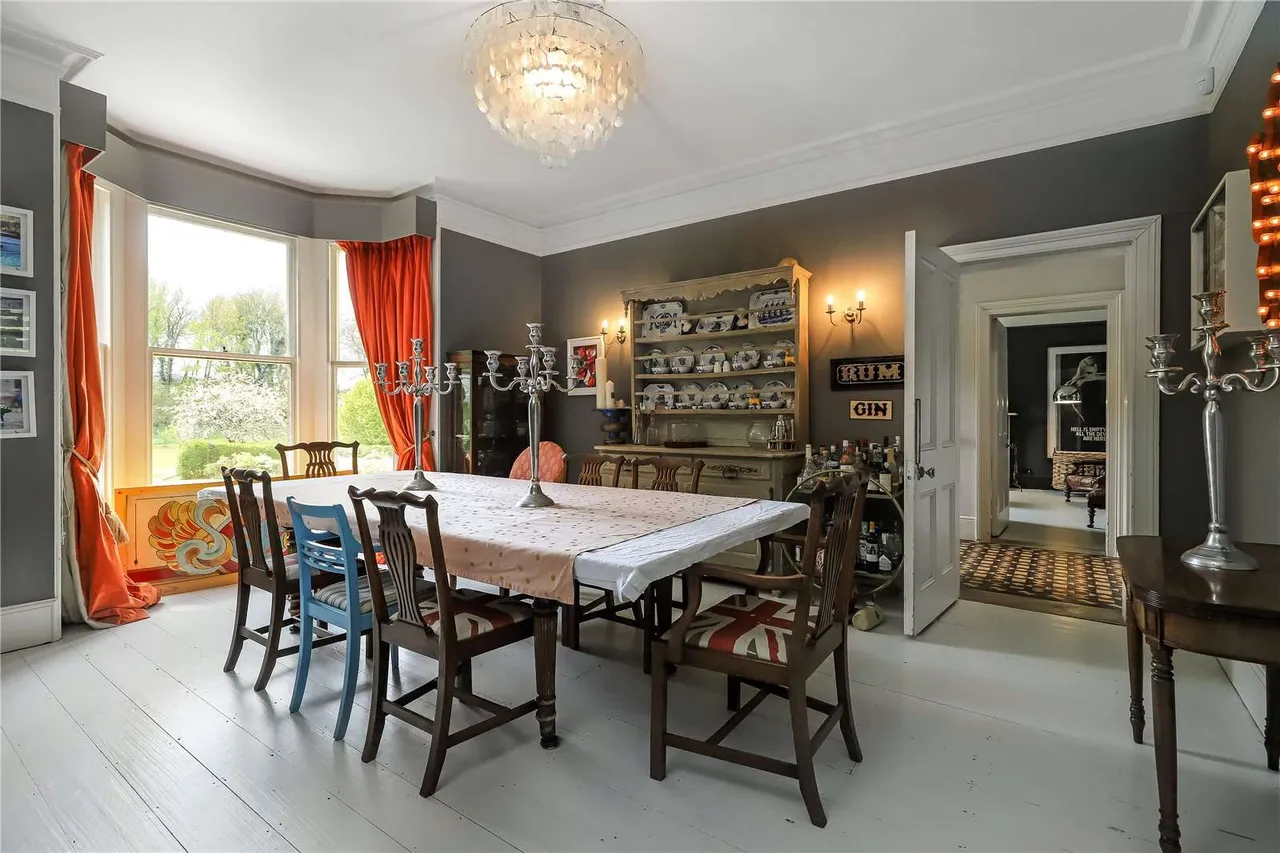 Petersfield Road, Ropley, Alresford, Hampshire, SO24 0ET, photo 4