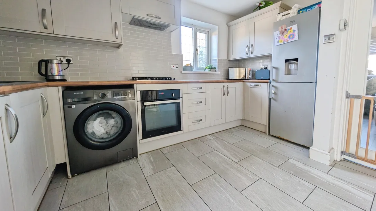 Knightswell Close, Cardiff, CF5 4NA, photo 10