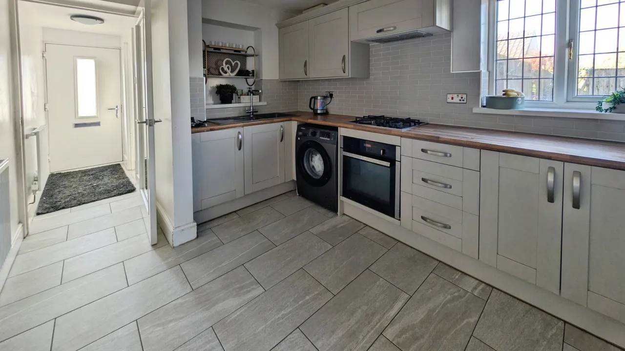 Knightswell Close, Cardiff, CF5 4NA, photo 9