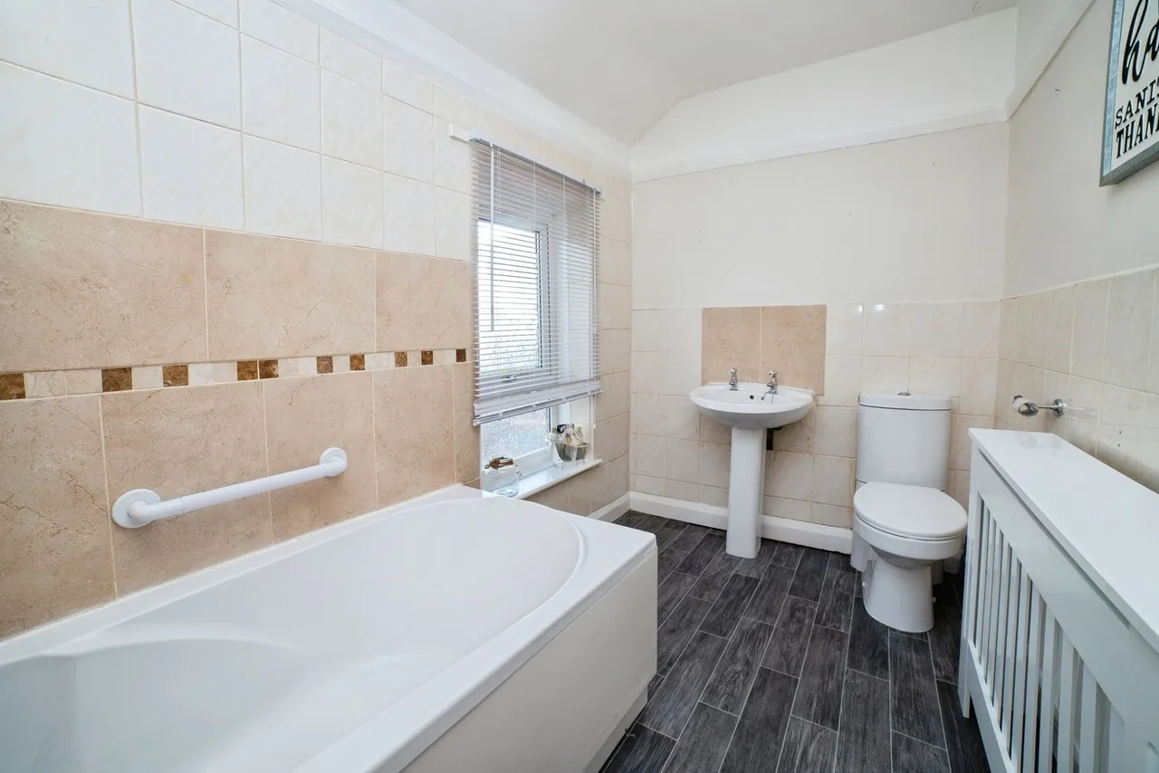 Frederick Street, Sutton-in-Ashfield, NG17, photo 14