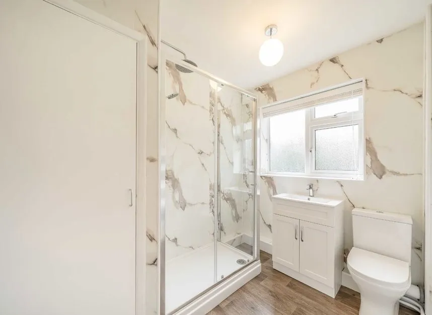 Percy Road, Hampton, TW12, photo 5