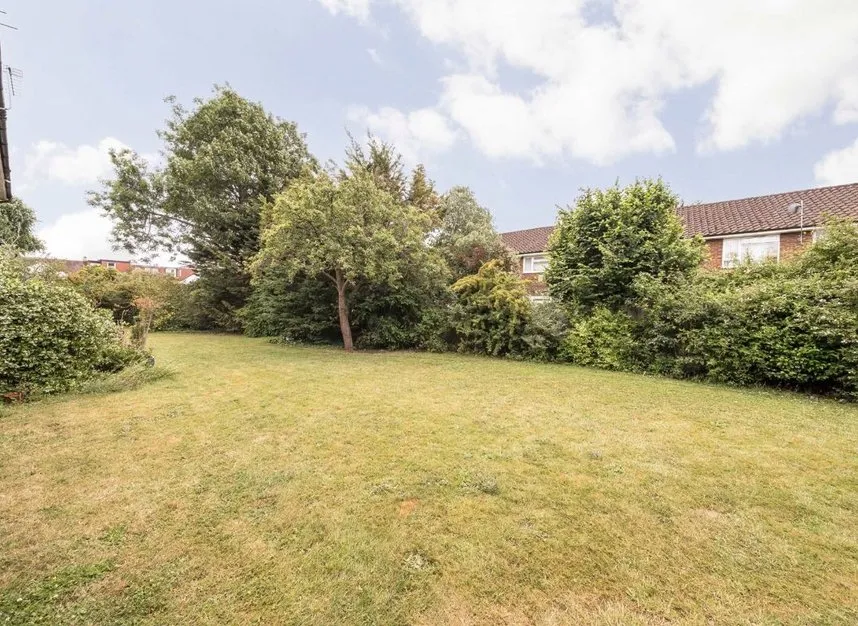 Percy Road, Hampton, TW12, photo 6