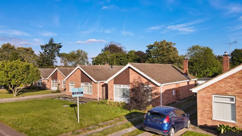 Carlton Avenue Narborough, Leicester LE19 2DE, photo 2