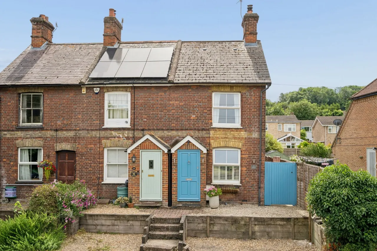 2 bed house for sale — Town Lane, Wooburn Green, HP10