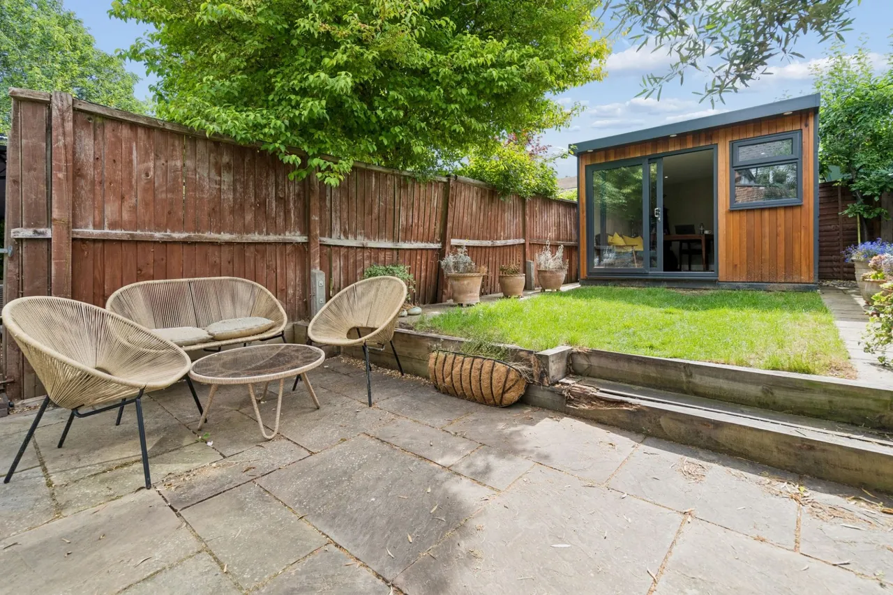 Town Lane, Wooburn Green, HP10, photo 10