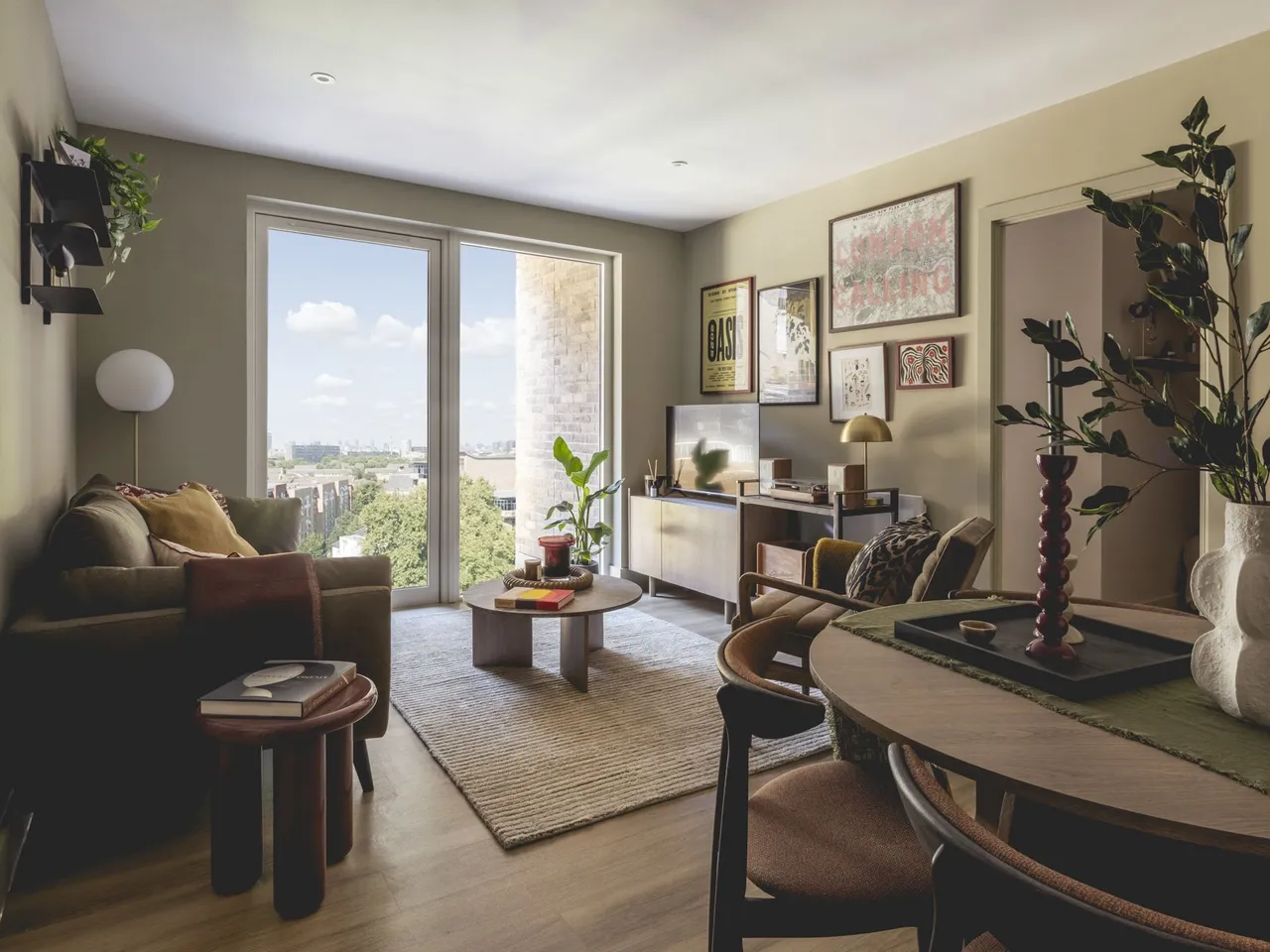 Showflat 10 (3 Bed), Momento Staines-upon-Thames, 28 Mill Mead, photo 3