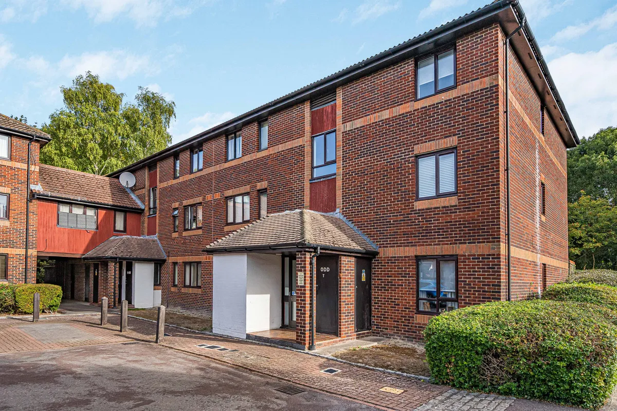 1 bed flat for sale, Stonesfield, Didcot