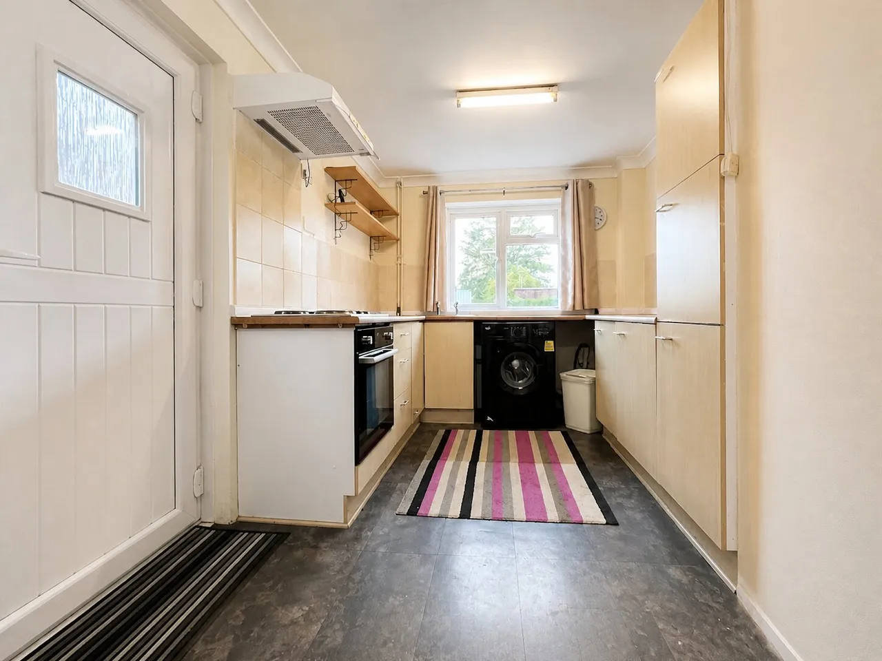Clovelly Court, Corby, NN18, photo 5