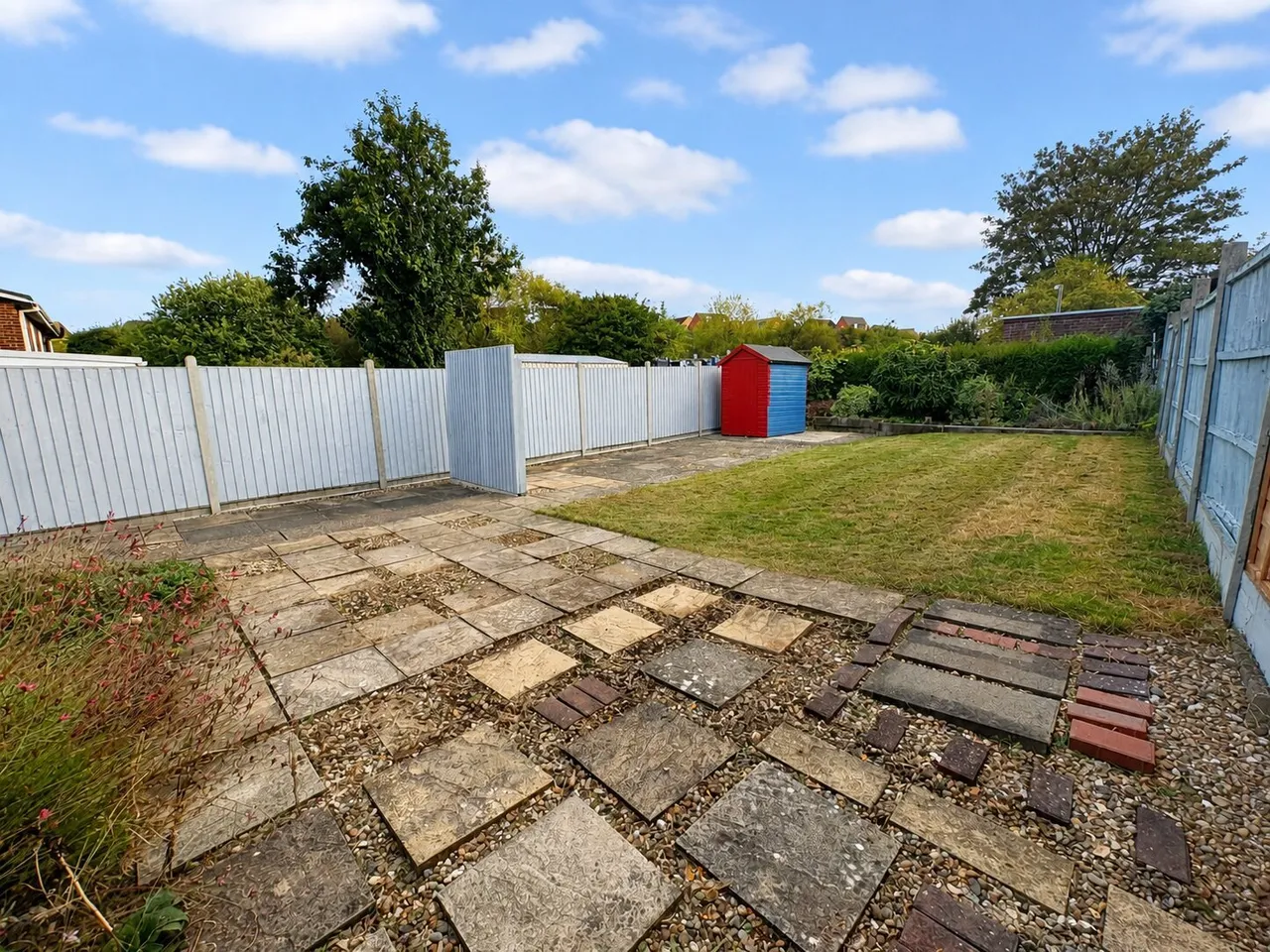 Clovelly Court, Corby, NN18, photo 12
