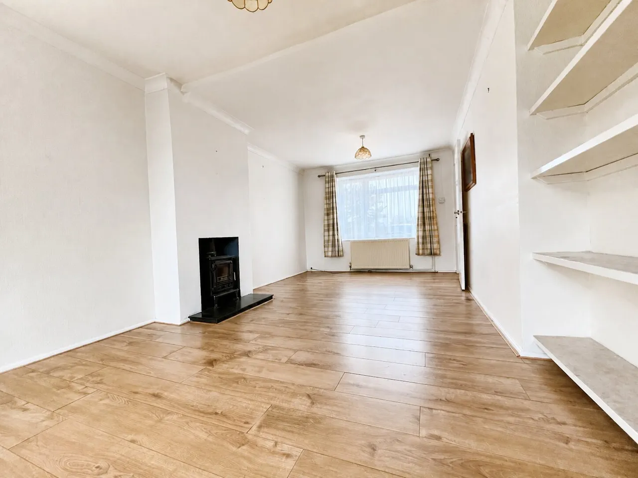 Clovelly Court, Corby, NN18, photo 3