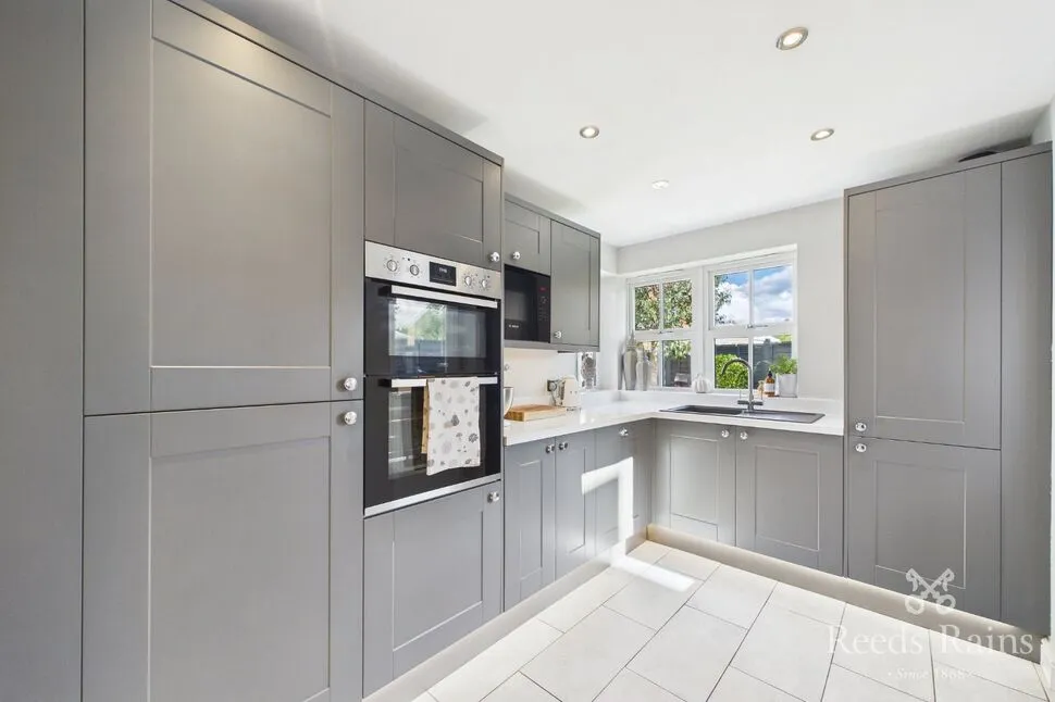 Shorelark Way, Gateford, S81, photo 5