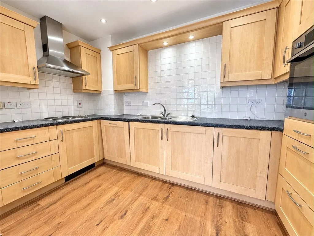 London Road, London, SW16, photo 5