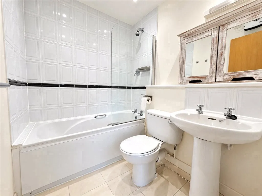 London Road, London, SW16, photo 6