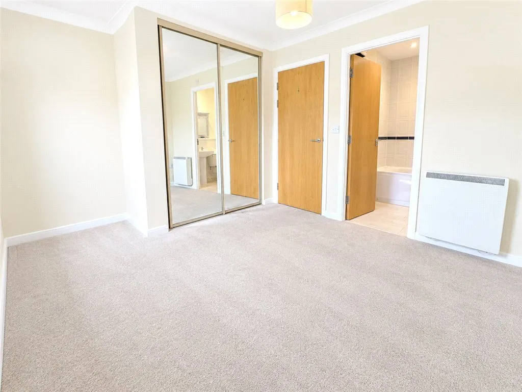 London Road, London, SW16, photo 3