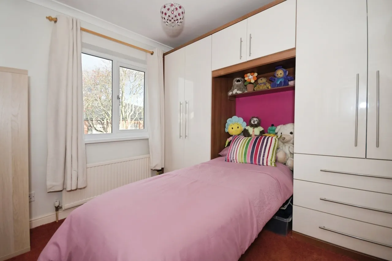 Darwall Close, High Green, Sheffield, South Yorkshire, S35, photo 15