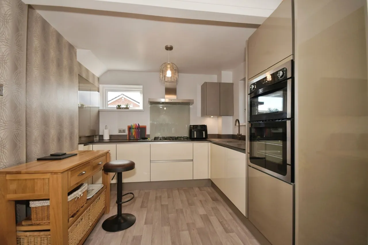 Darwall Close, High Green, Sheffield, South Yorkshire, S35, photo 9