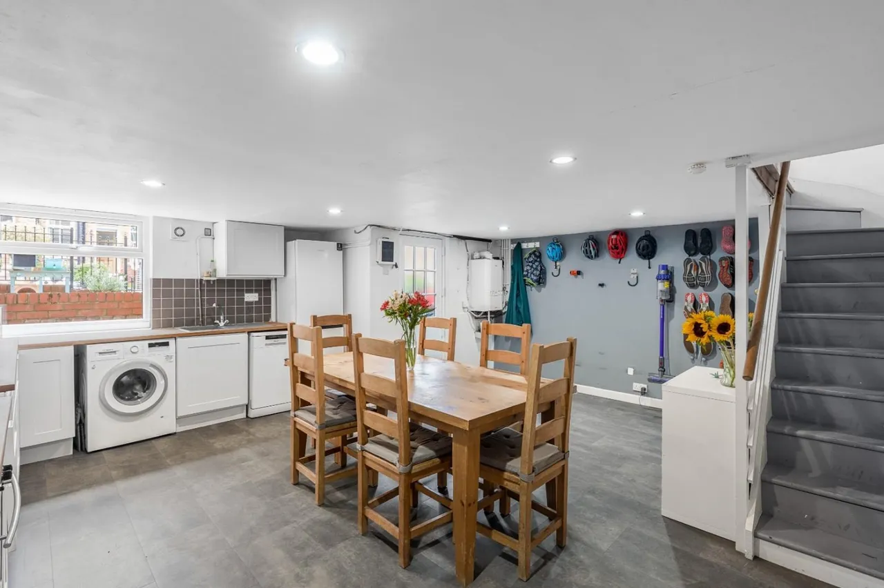 Pasture Crescent, Chapel Allerton, LS7, photo 8