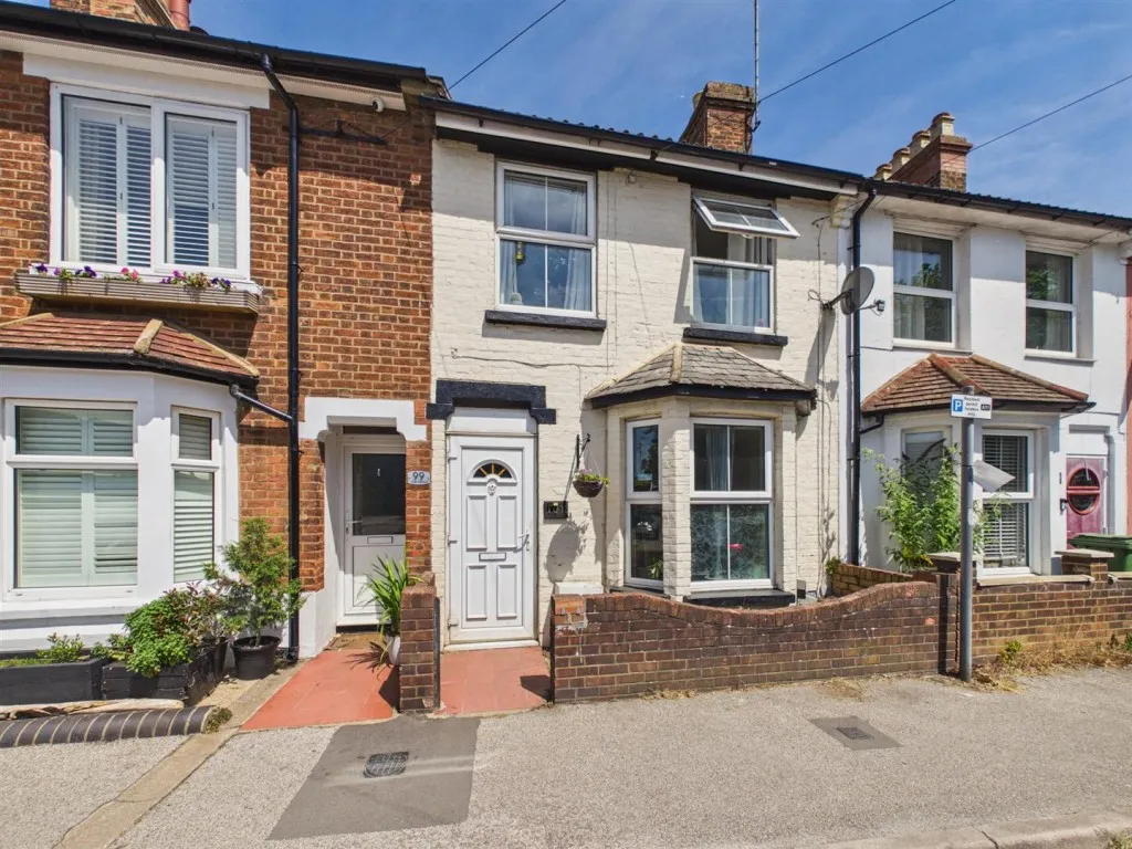 3 bed house for sale, Park Street, Aylesbury